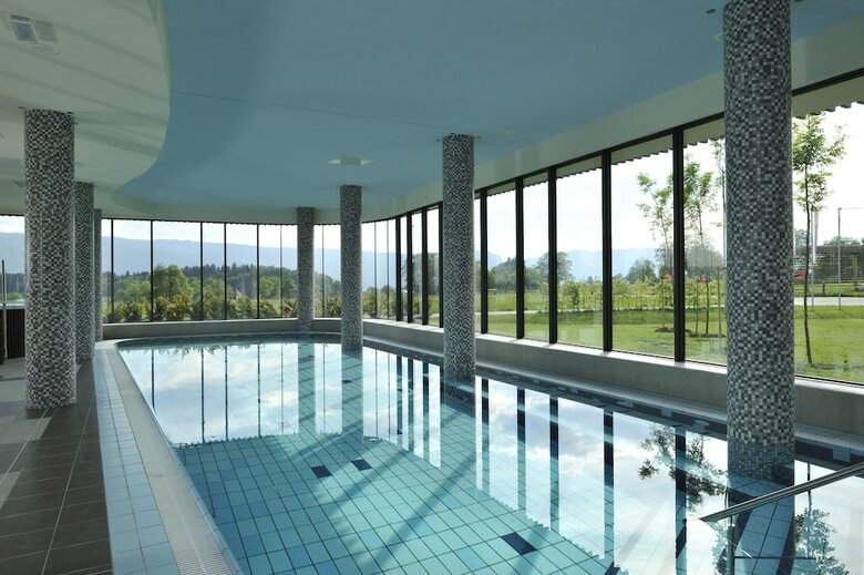 Lambergh Chateau & Hotel