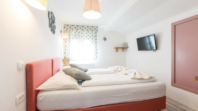 Hostal Central Bled House