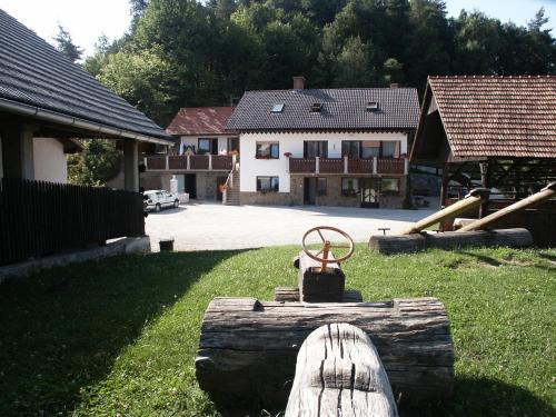 Agroturismo Pri Lazarju Farm Stay
