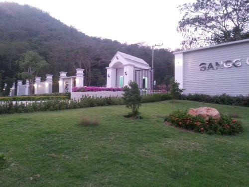 Hotel Sangchan Garden At Kaeng Krachan