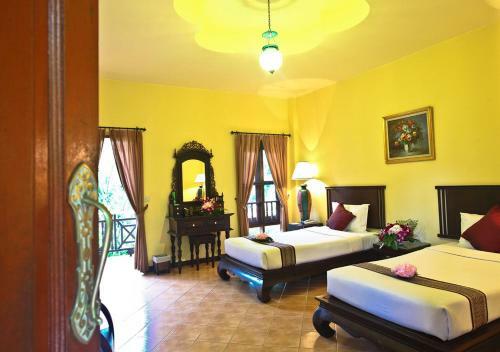 Hotel Phuwanalee Resort
