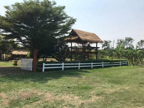 Hotel Baan Suan Rim Nam
