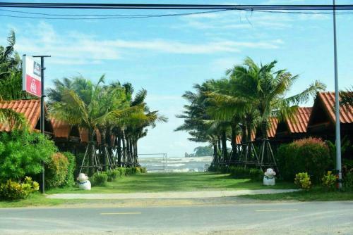 Hotel Ploenura Resort Laemsing