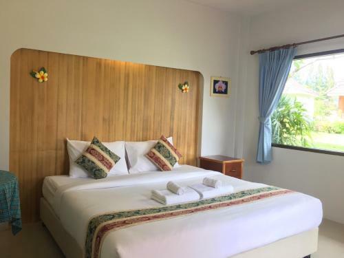 Hotel Tanaosri & Creekside Resort