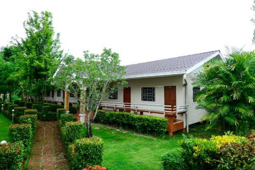 Hotel Tanaosri & Creekside Resort