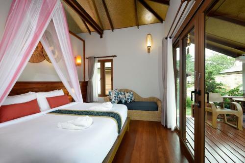 Hotel Pingchan Koh Phangan Beachfront Resort