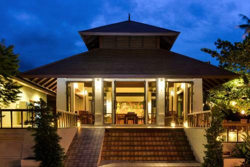 Hotel Pingchan Koh Phangan Beachfront Resort