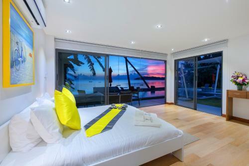 Paradis Blanc - Koh Phangan Luxury Beachfront Villa