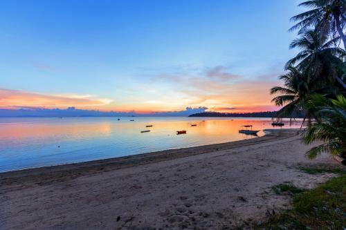 Paradis Blanc - Koh Phangan Luxury Beachfront Villa