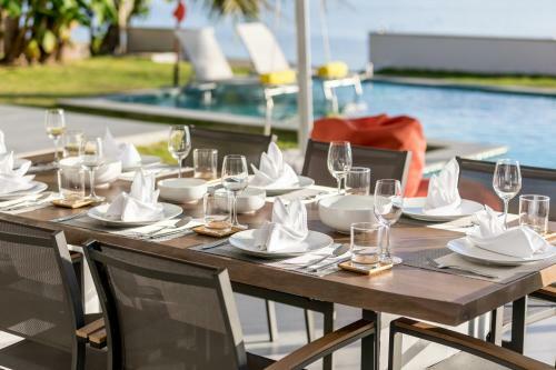 Paradis Blanc - Koh Phangan Luxury Beachfront Villa