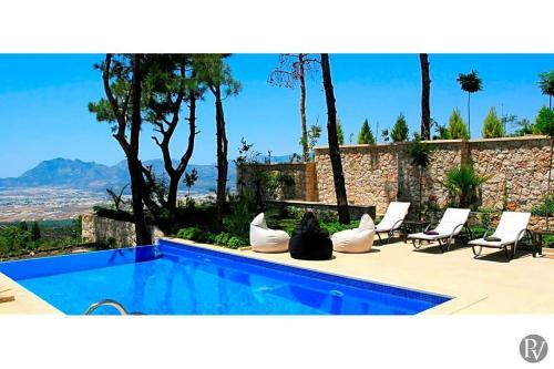 Islamlar Villa Sleeps 10 Pool Air Con Wifi