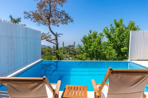 Islamlar Villa Sleeps 2 Pool Air Con Wifi