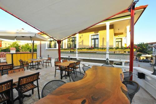 Bed & Breakfast Petrino G�k�eada Hotel&kitchen