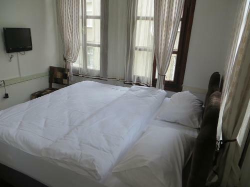Hotel Sebile Han?m Kom?u Konak
