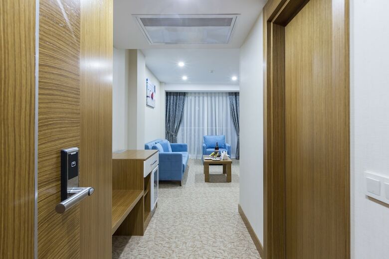 Marpessa Blue Beach Resort & Spa Hotel
