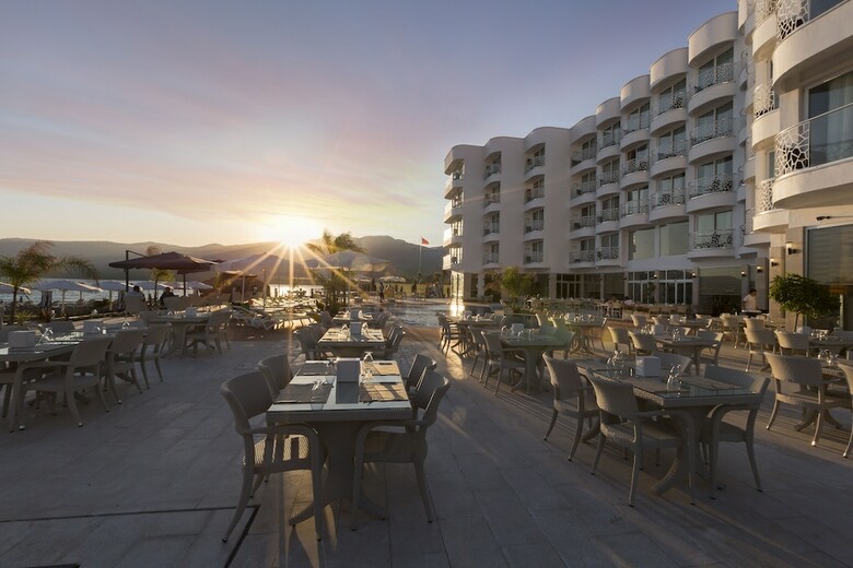 Marpessa Blue Beach Resort & Spa Hotel