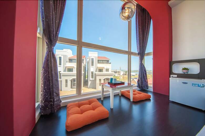 Hostal Hi One One