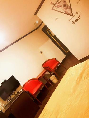 Holiday Business Hotel