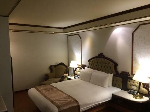 Charming City Songshan Hotel