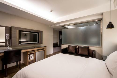 Royal Garden Hotel
