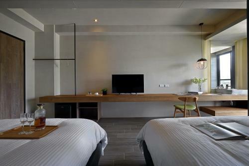 Sun Moon Lake Blue Sky Bay B&B