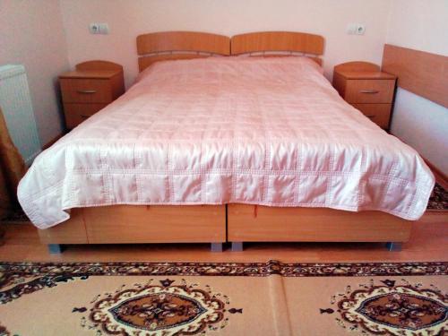 Hostal Sadiba "lisova Pisnia"