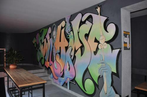 Full House Hotel & Capsule Hostel, Rivne