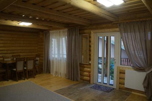 Lodge Guest House Smerichka