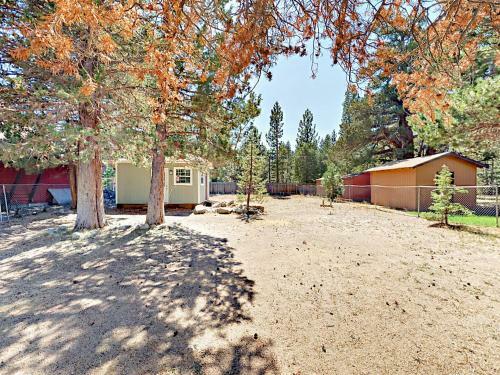 Walking Distance To Lake Baron