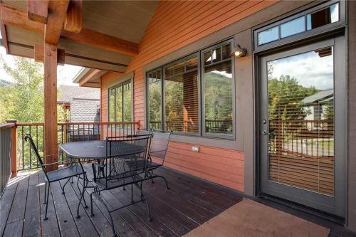 5307 Emerald Lodge, Trappeur's Crossing