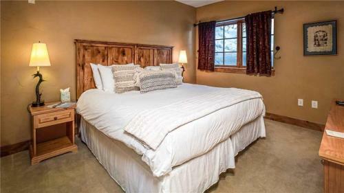 Brown Bear Chalet - 4br Luxury Mountain Home