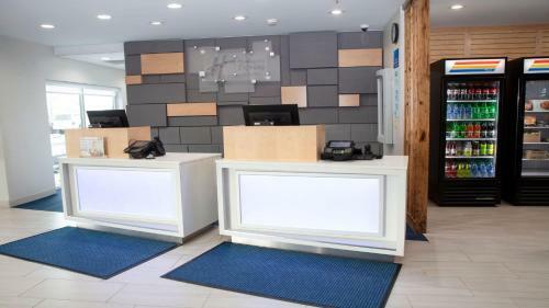 Hotel Holiday Inn Express & Suites - Marion