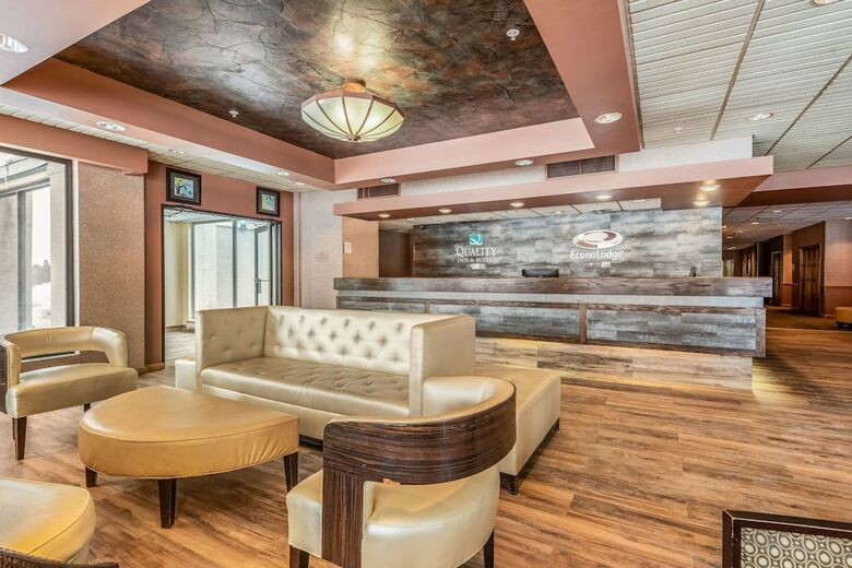 Hotel Quality Inn & Suites