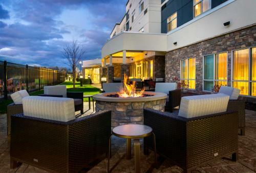 Hotel Courtyard By Marriott Schenectady At Mohawk Harbor