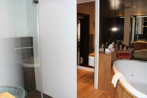 Hostal H�tel-restaurant De La Tour