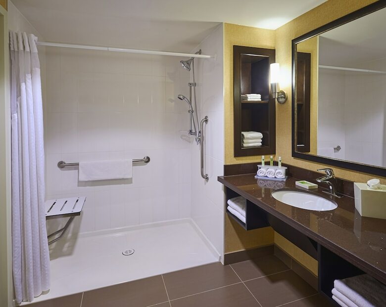 Hotel Holiday Inn Express And Suites Timmins