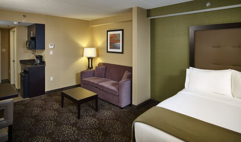 Hotel Holiday Inn Express And Suites Timmins