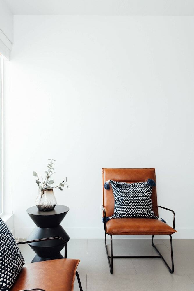 Modern Escape #31