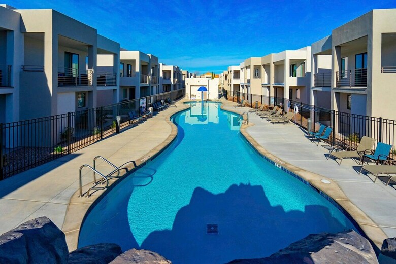 Aloft Living #18
