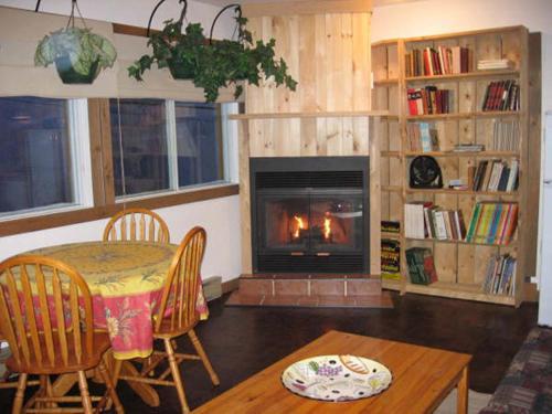Cottages Du Lac Orford, Unit�s A & B