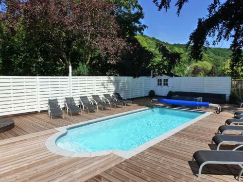 Holiday Home Le Manoir Hastiere Par Dela
