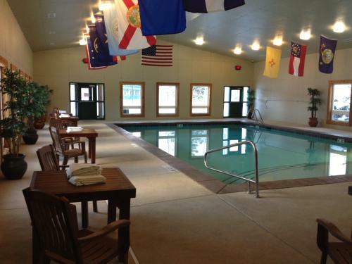 Lodge Flying Saddle Resort And Steak House