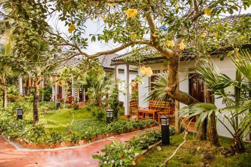 Hotel Palm Hill Resort