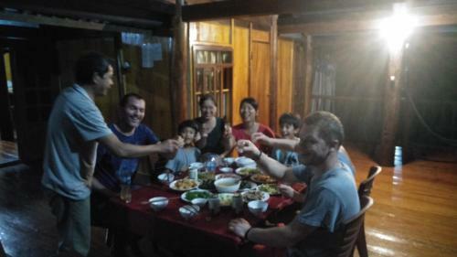 Bed & Breakfast Huyen Hao Homestay