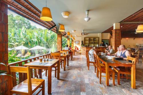 Hotel Bauhinia Resort & Spa