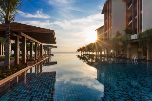 Hotel Dusit Princess Moonrise Beach Resort