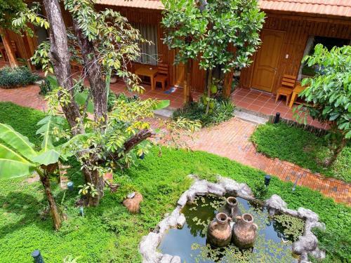 Hotel Ong Lang Garden Resort