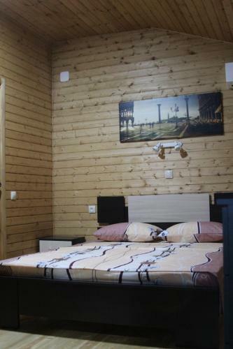 Camping "houses By The River"