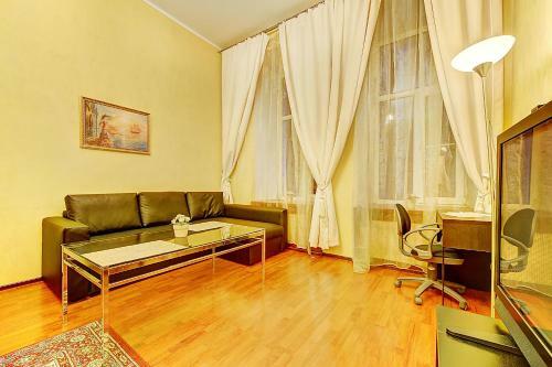 Apartamento Sutkipeterburg Nevsky Prospekt
