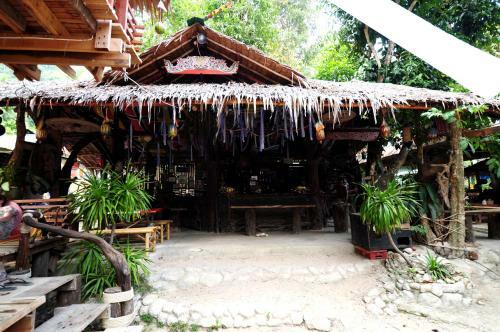 Hotel Chill Out Bar & Bungalow